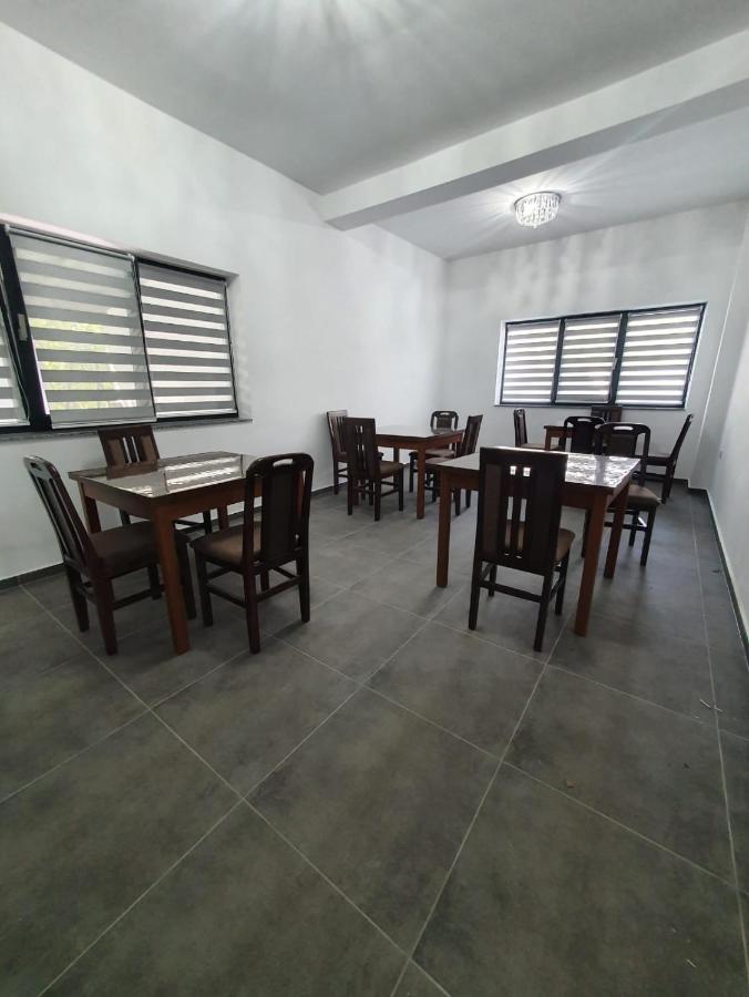 Casa De Vacanta Larisa Новач-Стрэйни Экстерьер фото