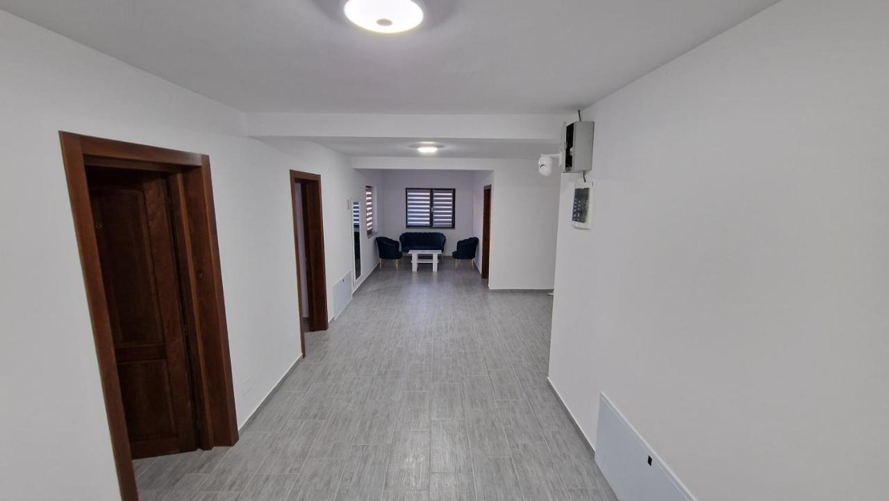 Casa De Vacanta Larisa Новач-Стрэйни Экстерьер фото