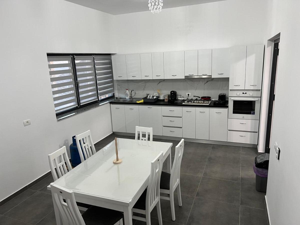 Casa De Vacanta Larisa Новач-Стрэйни Экстерьер фото