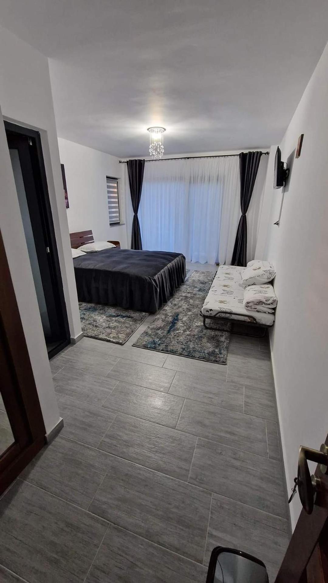Casa De Vacanta Larisa Новач-Стрэйни Номер фото